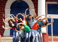 le-defile-artistique-a-marque-le-debut-des-romerias-de-mayo-a-cuba