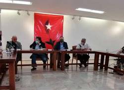 une-rencontre-pour-rememorer-les-paroles-de-fidel-aux-intellectuels-de-cuba