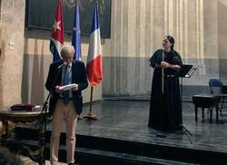 le-president-de-cuba-felicite-niurka-gonzalez-pour-une-distinction-francaise