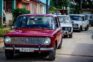 les-rues-de-cuba-un-musee-roulant-de-voitures-sovietiques