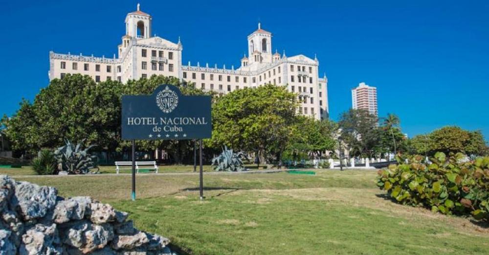 coups-de-canon-glamour-et-pandemie-les-mille-batailles-de-lhotel-nacional-de-cuba