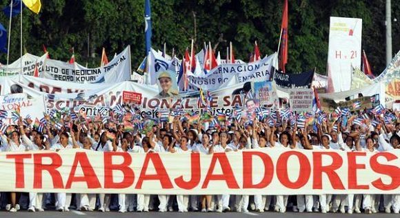 le-president-cubain-exhorte-a-participer-au-defile-du-1er-mai