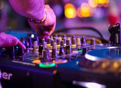 musica-electronica-en-cierre-de-semana-del-diseno-en-cuba