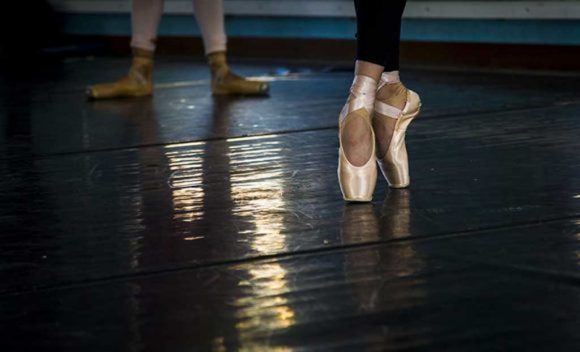 ballet-nacional-de-cuba-celebra-75-anos-con-un-viaje-a-traves-de-la-danza-la-tecnica-y-la-expresion
