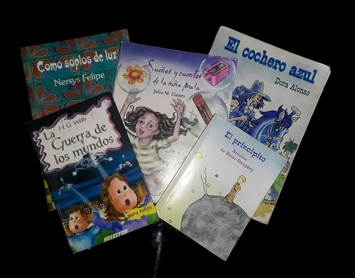 sumergete-en-la-magia-de-los-libros-y-permanece-en-casa