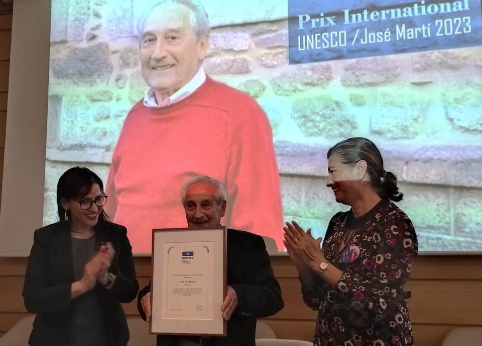 L’historien français Paul Estrade reçoit le Prix José Martí de l’Unesco lhistorien-francais-paul-estrade-recoit-le-prix-jose-marti-de-lunesco