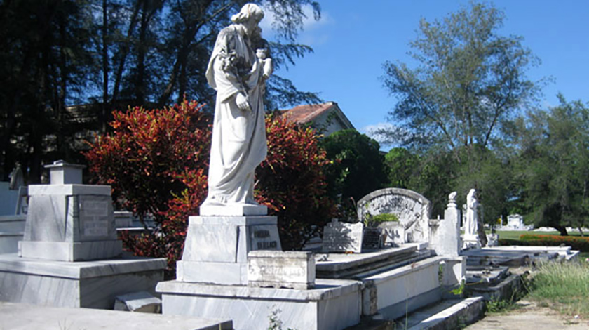 abriran-expo-fotografica-en-cementerio-tomas-acea-de-cienfuegos