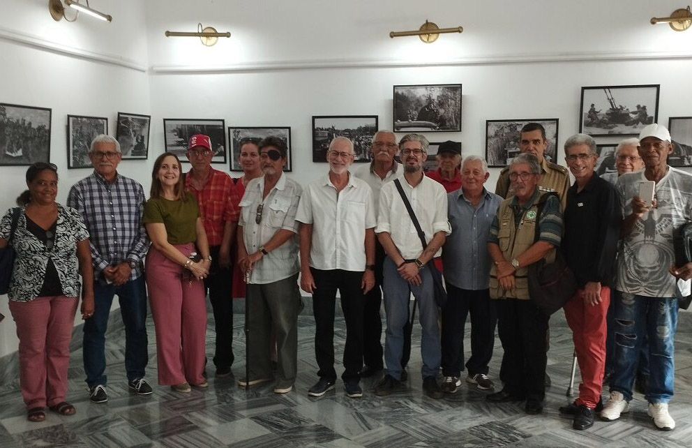 exhiben-sus-obras-fotograficas-corresponsales-de-guerra-fotos