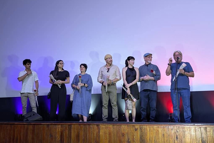 filme-nora-convoca-a-cientos-de-espectadores-en-jornada-de-estreno-fotos