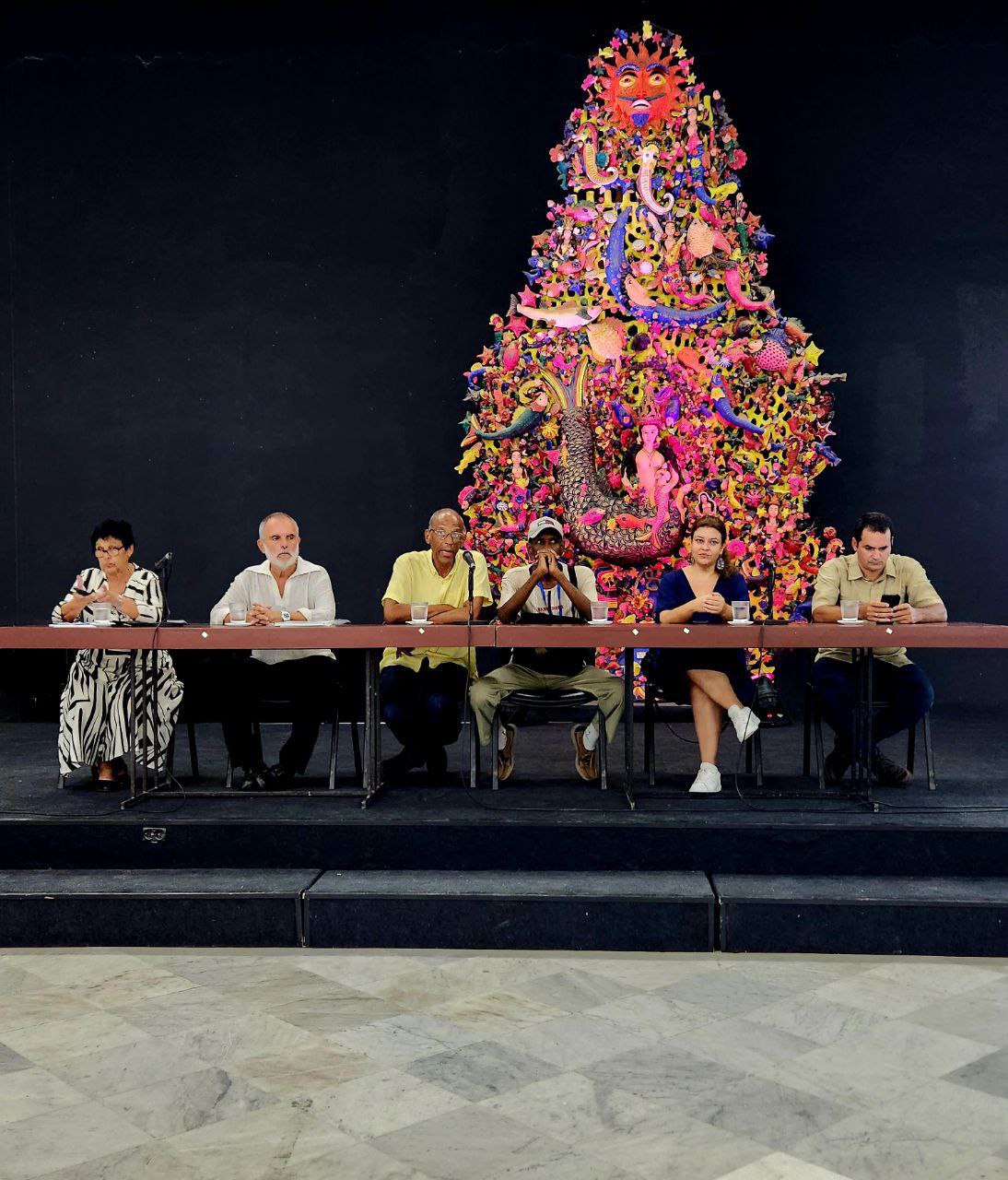 del-papiro-al-mundo-digital-proyectos-y-publicaciones-que-reinventan-el-papel-del-profesional-de-la-informacion