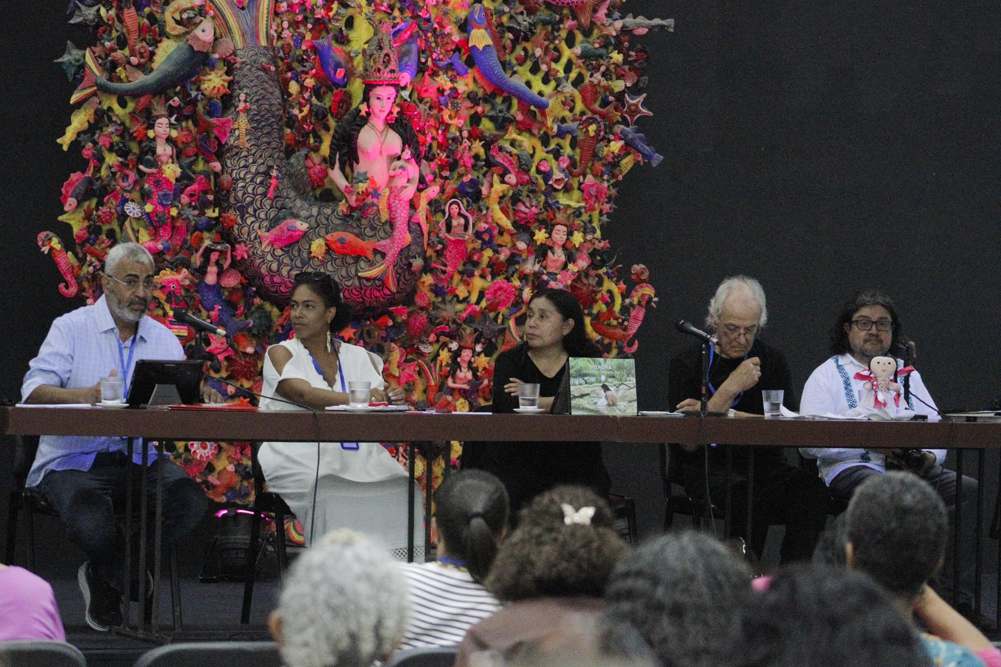 tejiendo-puentes-digitales-con-las-raices-culturas-originarias-en-el-coloquio-del-papiro-a-la-biblioteca-virtual