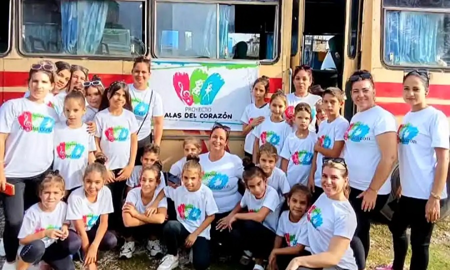 con-creatividad-y-vocacion-los-instructores-de-arte-transforman-las-comunidades