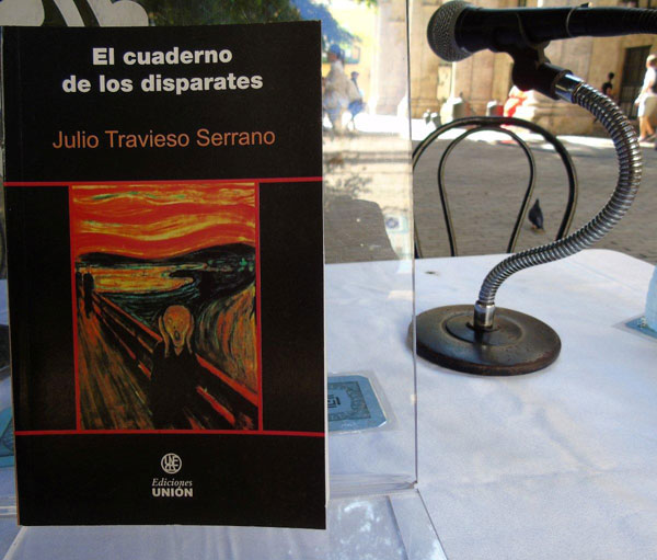 en-el-sabado-del-libro-el-cuaderno-de-los-disparates-de-julio-travieso