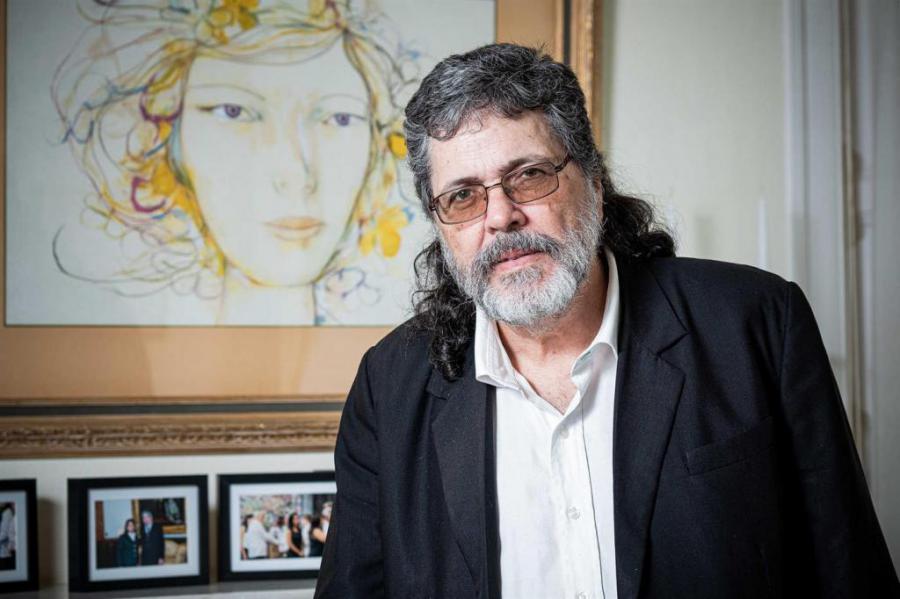 otorgan-a-abel-prieto-titulo-de-doctor-honoris-causa-por-la-universidad-de-pinar-del-rio