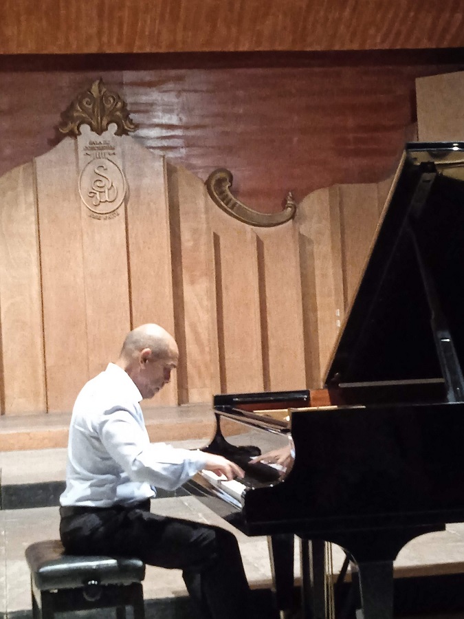 privilegia-a-matanzas-el-pianista-victor-rodriguez-en-concierto