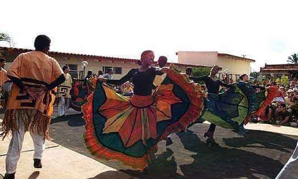 velada-numero-26-del-conjunto-artistico-comunitario-korimakao